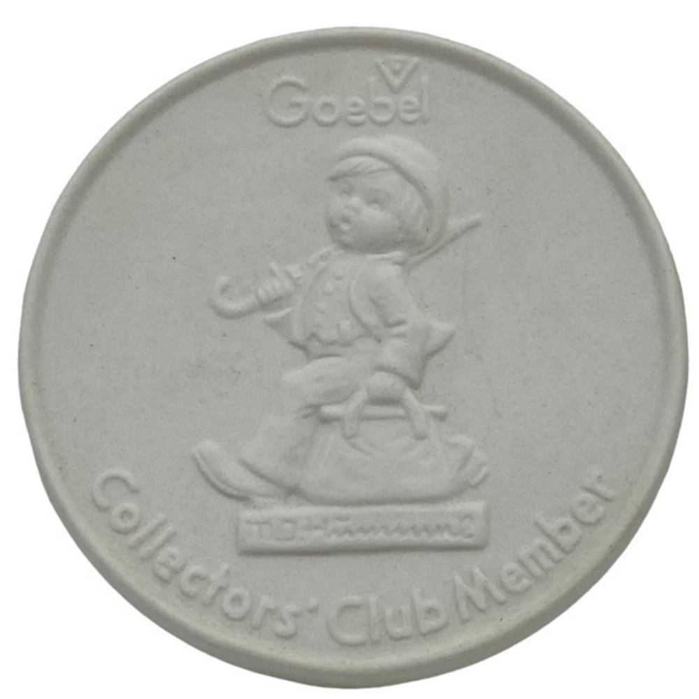 Vintage Goebel Hummel Collector's Club Member Ceramic Plaque